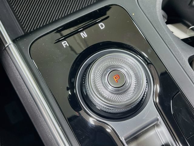 New 2027 Kia Carnival SX w/ Dark Edition Package FWD image 17