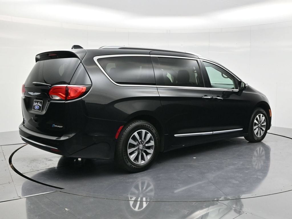 Used 2020 Chrysler Pacifica Limited FWD image 5