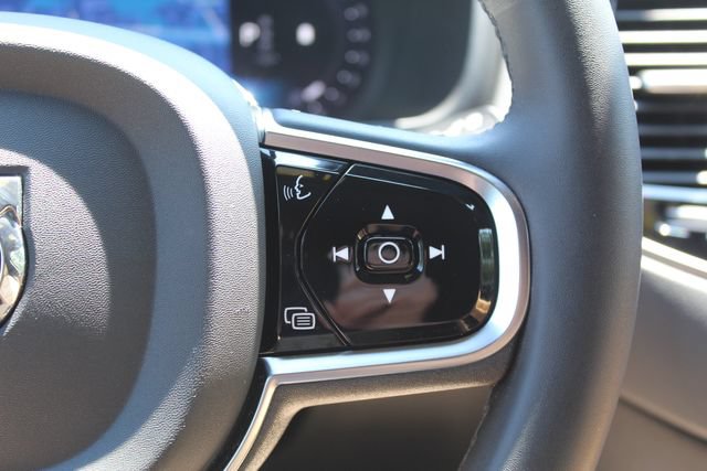 Certified 2023 Volvo XC90 B6 Ultimate w/ Protection Package Premier AWD/4WD image 17