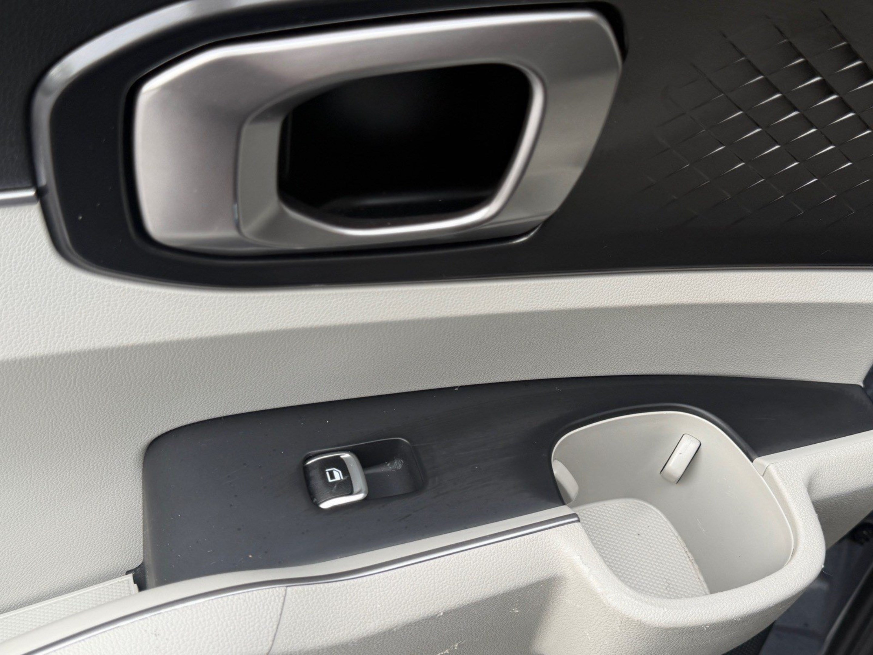 Used 2021 Kia Sorento S FWD image 21