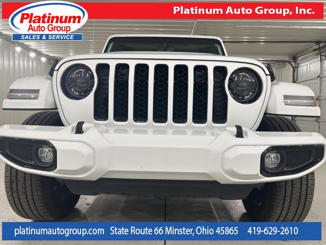 Used 2023 Jeep Gladiator Overland image 41