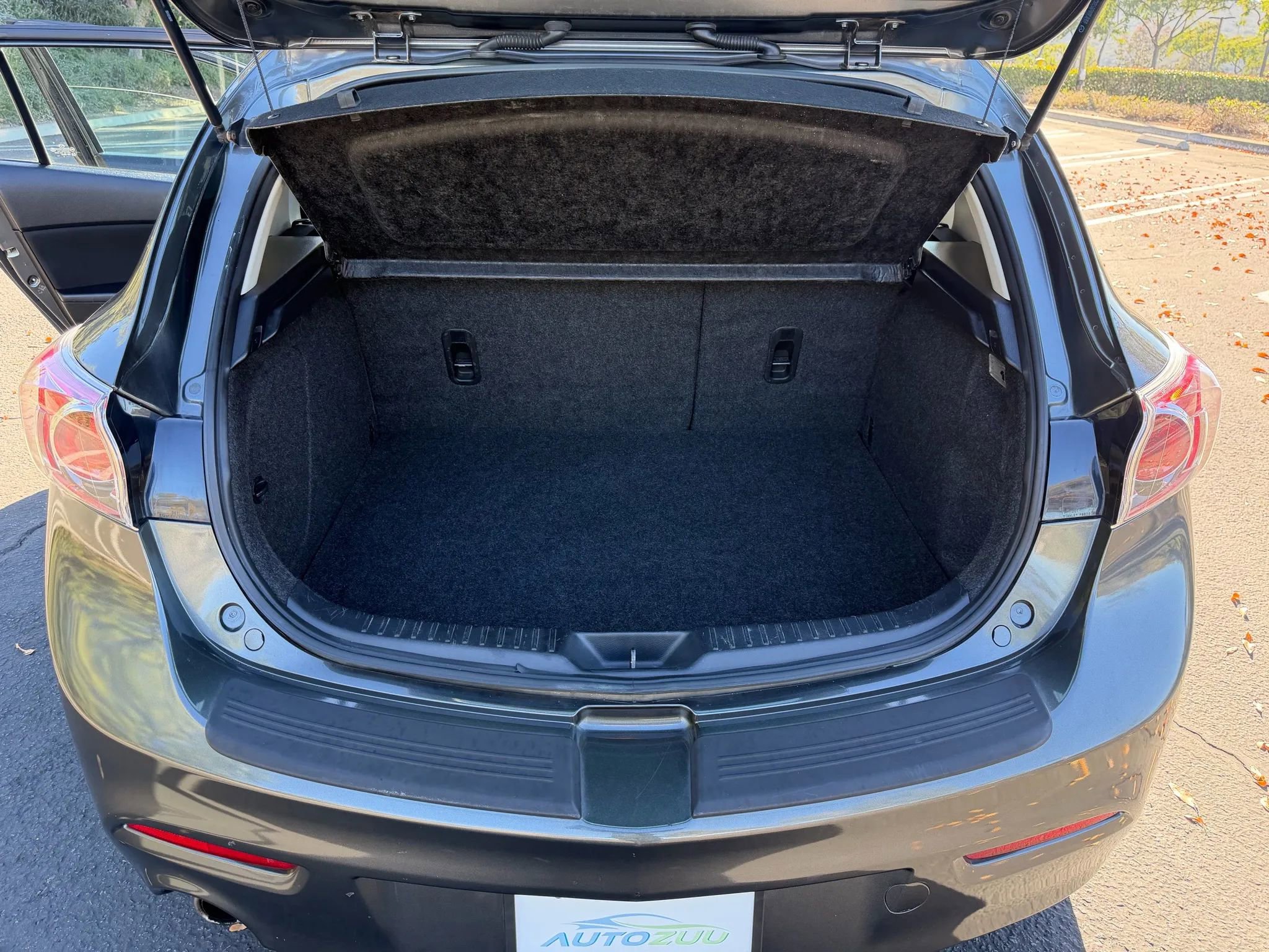 Used 2012 MAZDA MAZDA3 i Touring image 16