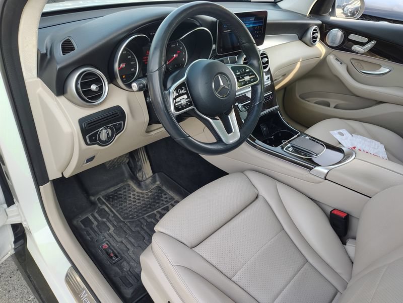 Used 2020 Mercedes-Benz GLC 300 4MATIC image 11