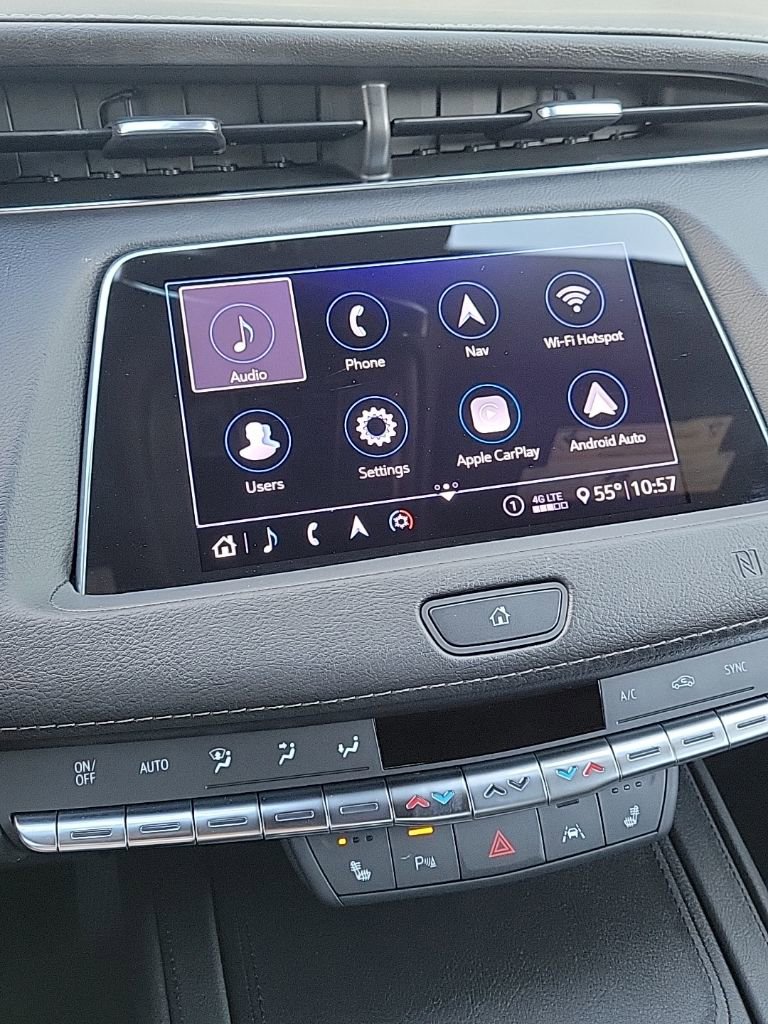 Used 2020 Cadillac XT4 Premium Luxury w/ Cold Weather Package image 31