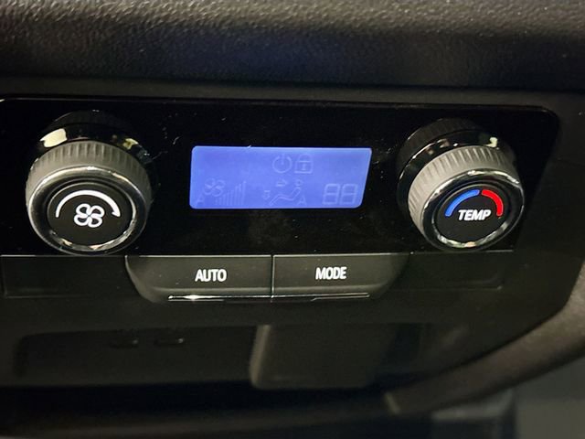 Used 2026 Chevrolet Traverse LT w/ Driver Confidence Package image 24