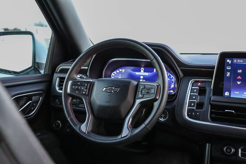 Used 2023 Chevrolet Suburban RST w/ Luxury Package RWD image 17