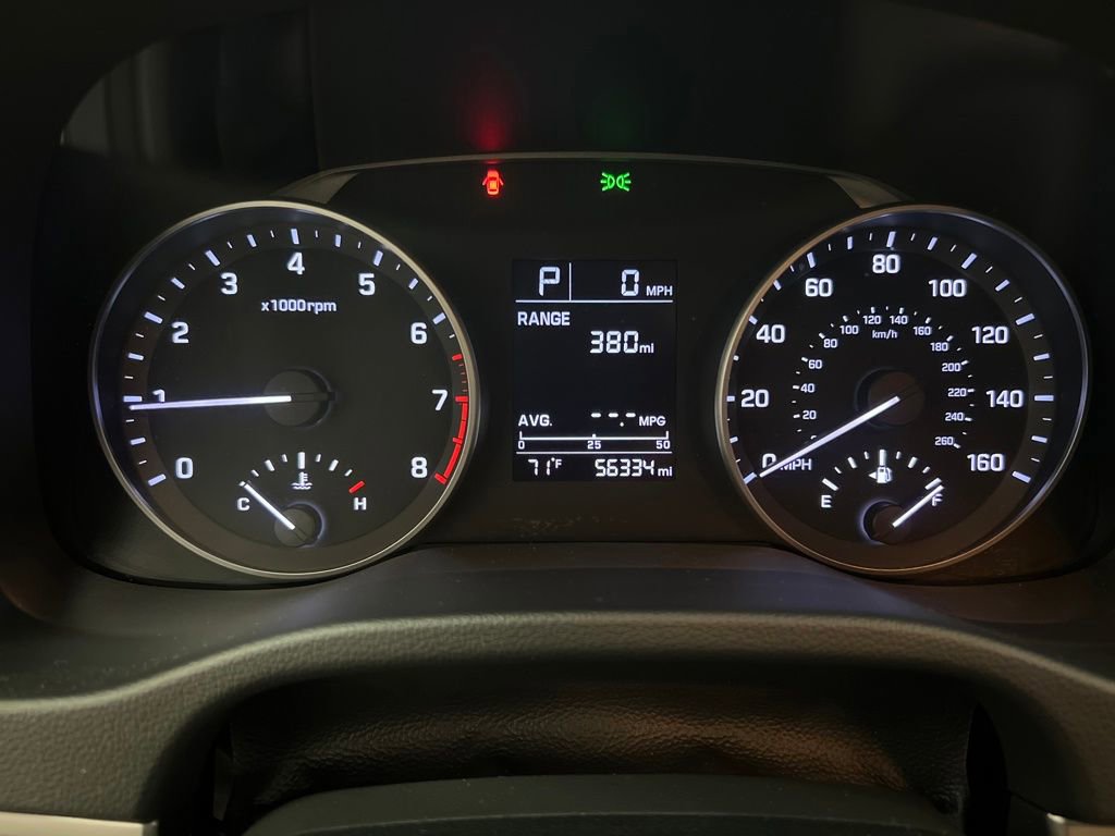 Used 2017 Hyundai Elantra SE image 18