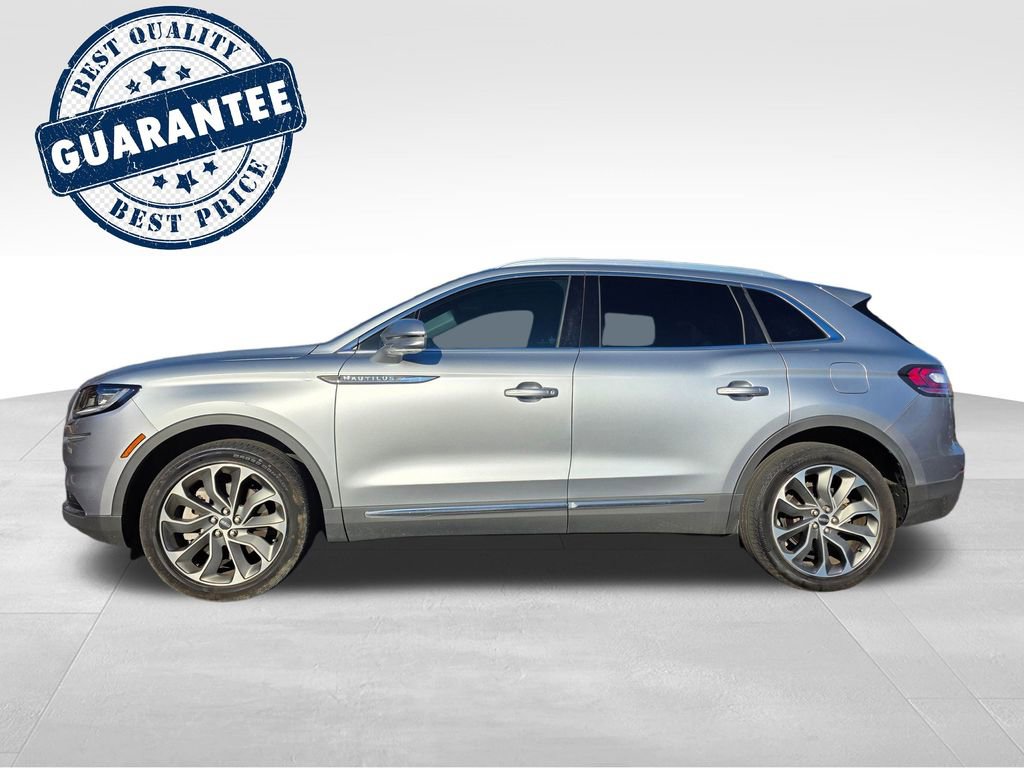 Used 2022 Lincoln Nautilus Reserve w/ Luxury Package image 3