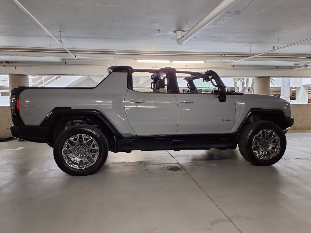 Used 2026 GMC Hummer EV 4x4 Crew Cab w/ Battery Pack, 24 Module Pack image 29