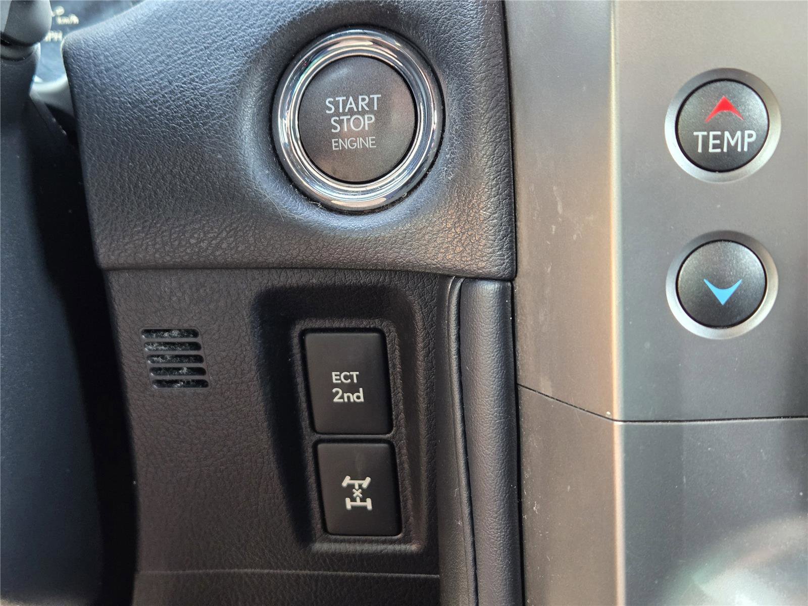 Used 2020 Lexus GX 460 Premium w/ Premium Package image 28