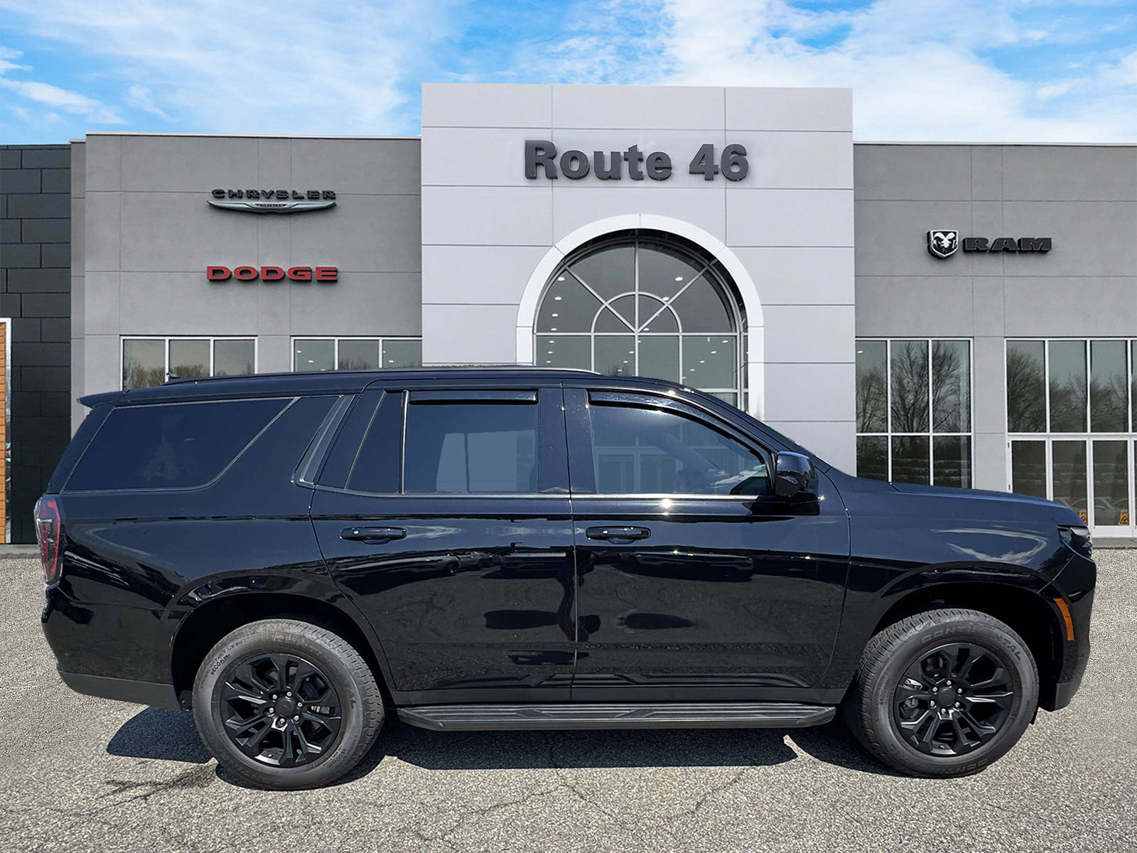 Used 2025 Chevrolet Tahoe LS AWD/4WD image 6