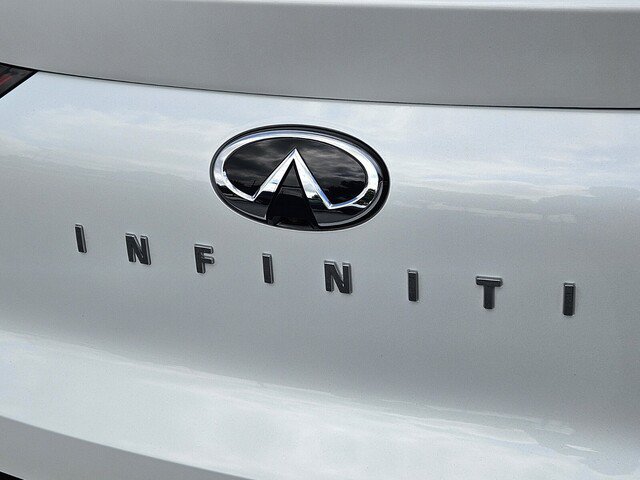Used 2023 INFINITI QX55 Luxe w/ Cargo Package AWD/4WD image 31