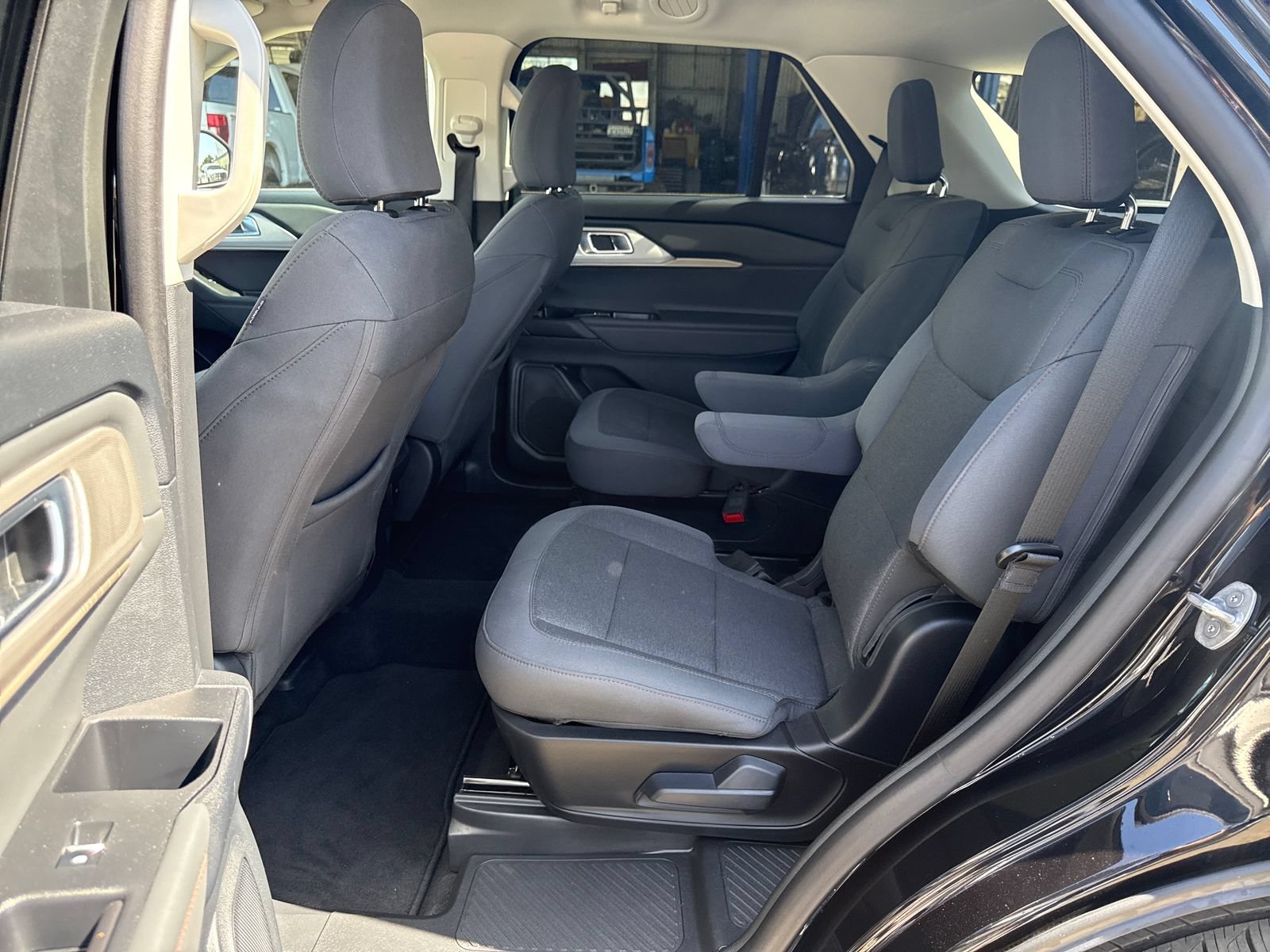 Certified 2026 Ford Explorer Active RWD image 25