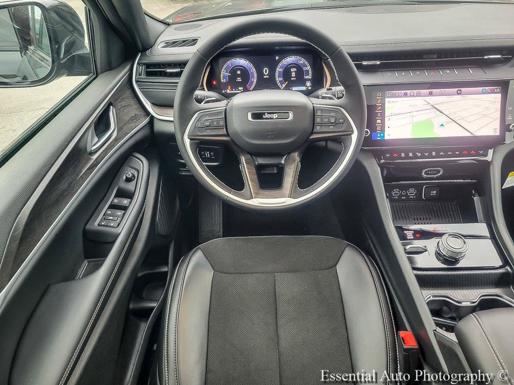 New 2026 Jeep Grand Cherokee Altitude AWD/4WD image 20