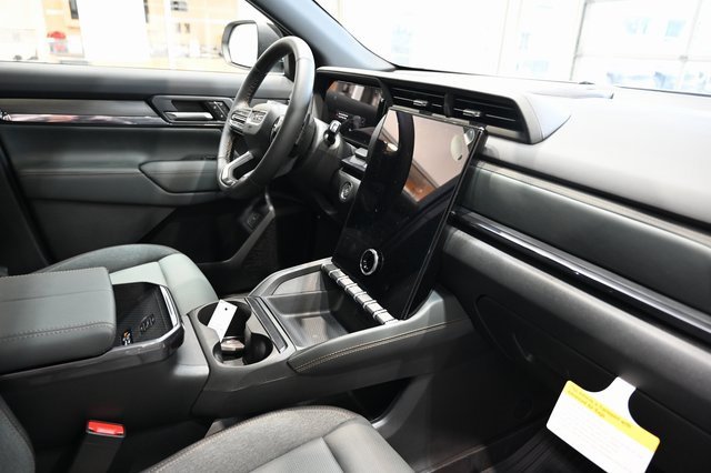 New 2026 GMC Terrain AT4 w/ Convenience Package III image 13