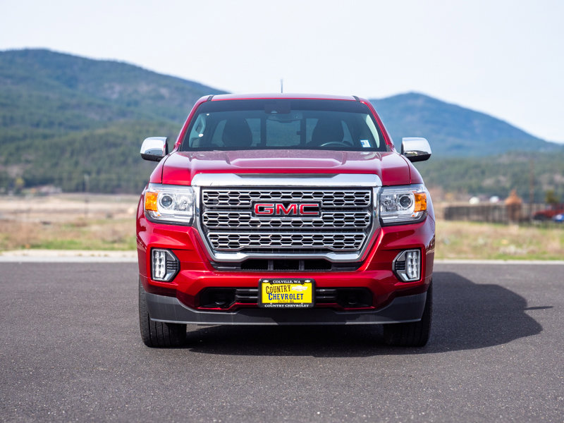 Used 2022 GMC Canyon Denali image 2