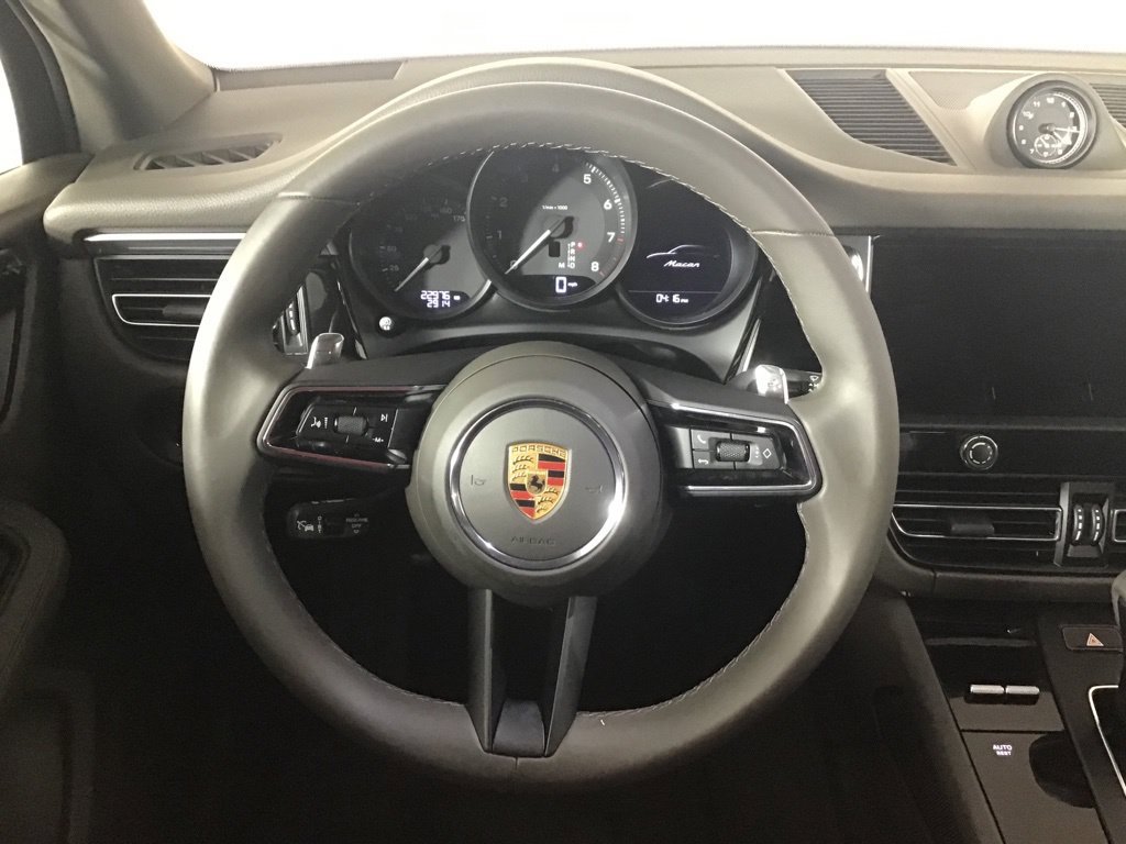 Certified 2023 Porsche Macan Turbo AWD/4WD image 23