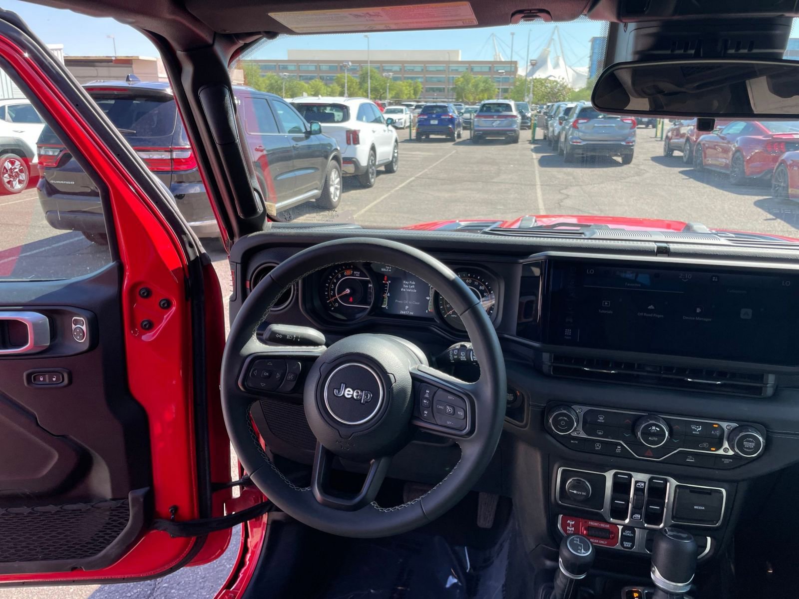 Used 2025 Jeep Wrangler Unlimited Rubicon image 34