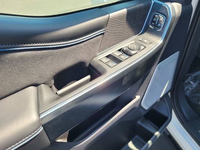New 2026 Ford F250 XLT w/ XLT Premium Package AWD/4WD image 8
