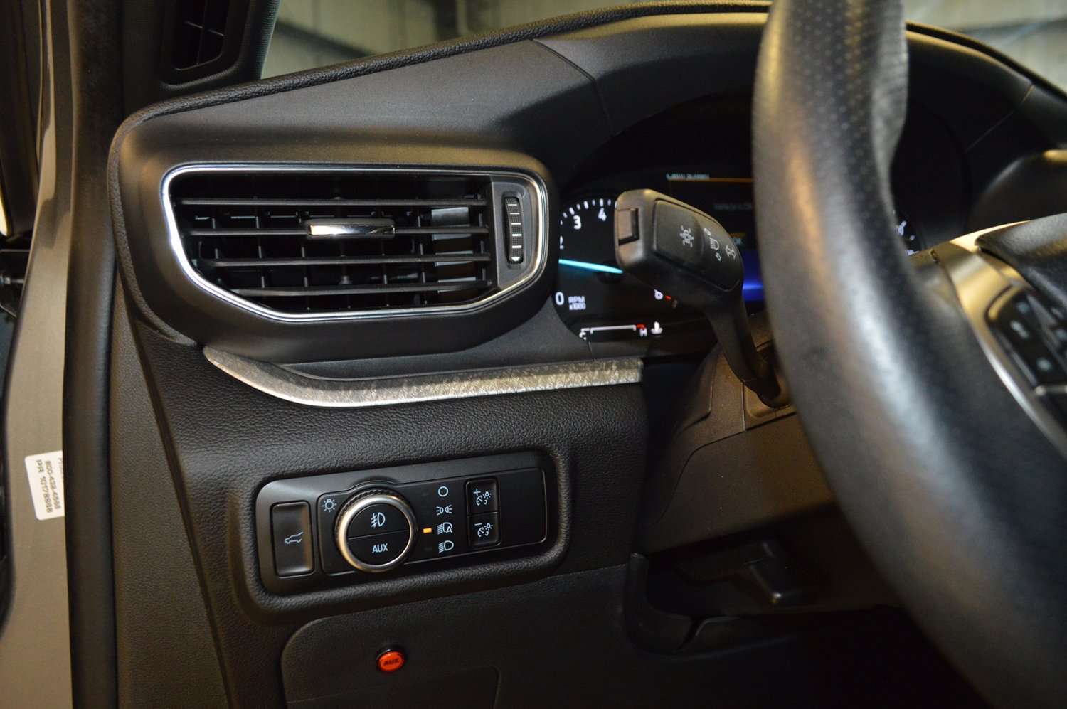 Used 2024 Ford Explorer Timberline w/ Timberline Technology Package AWD/4WD image 17