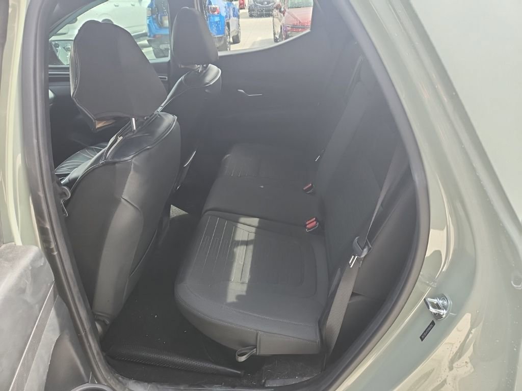 Used 2023 Hyundai Santa Cruz SEL Premium image 11