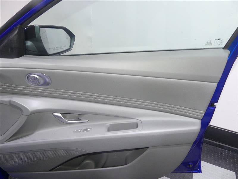 Used 2025 Hyundai Elantra Sport FWD image 19