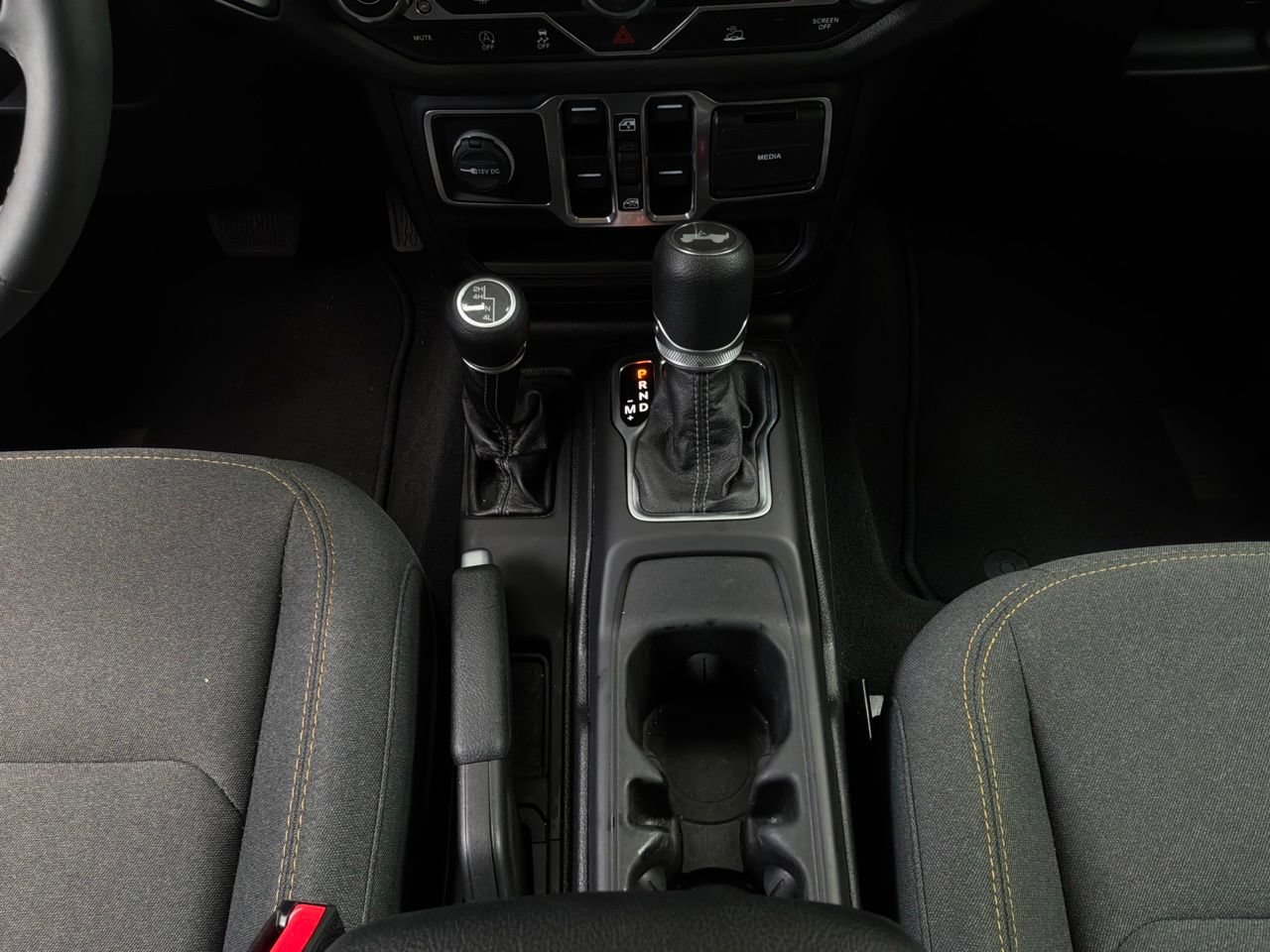 Used 2025 Jeep Wrangler Unlimited Sport AWD/4WD image 14