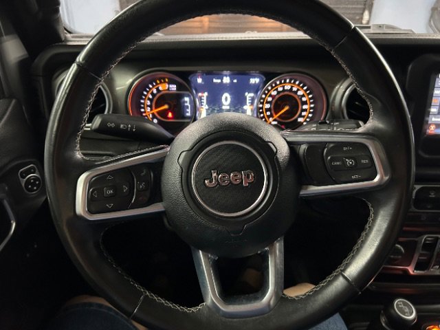Used 2019 Jeep Wrangler Unlimited Sahara image 14