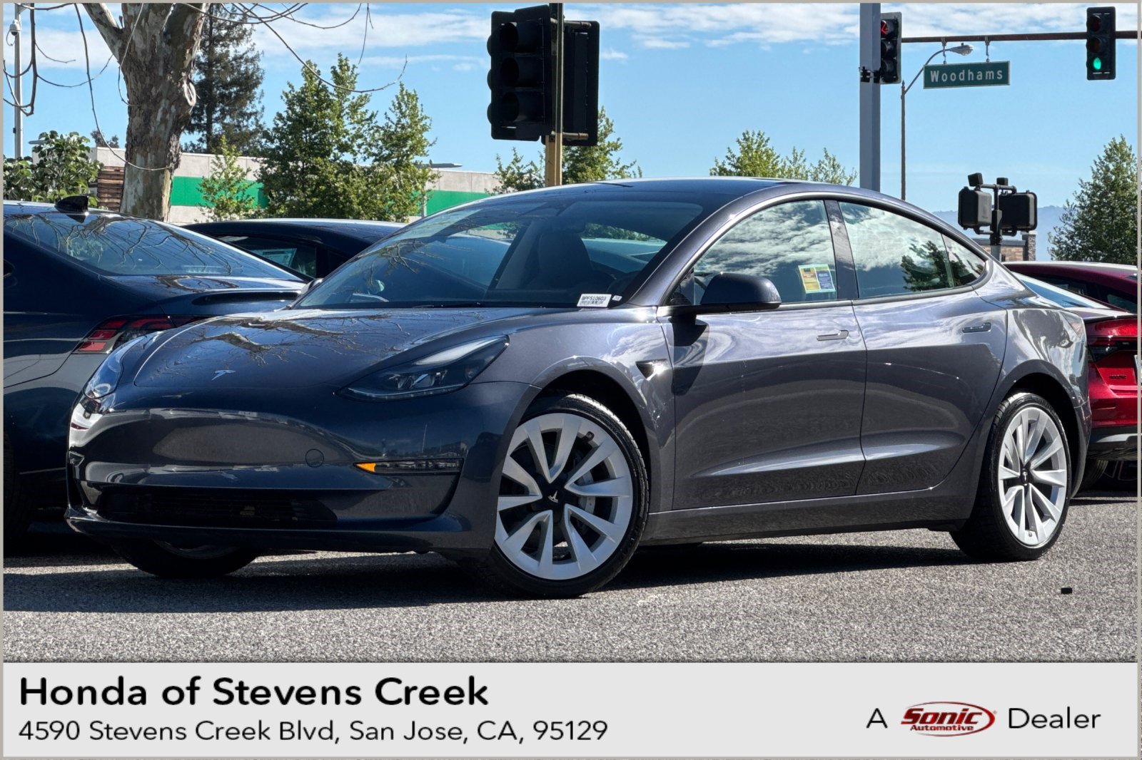 Used 2023 Tesla Model 3 Standard Range image 1