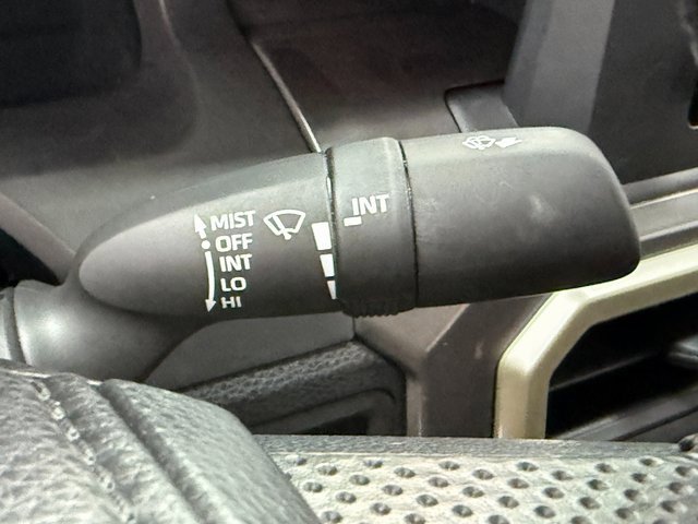 Used 2025 Toyota Tacoma SR5 image 14