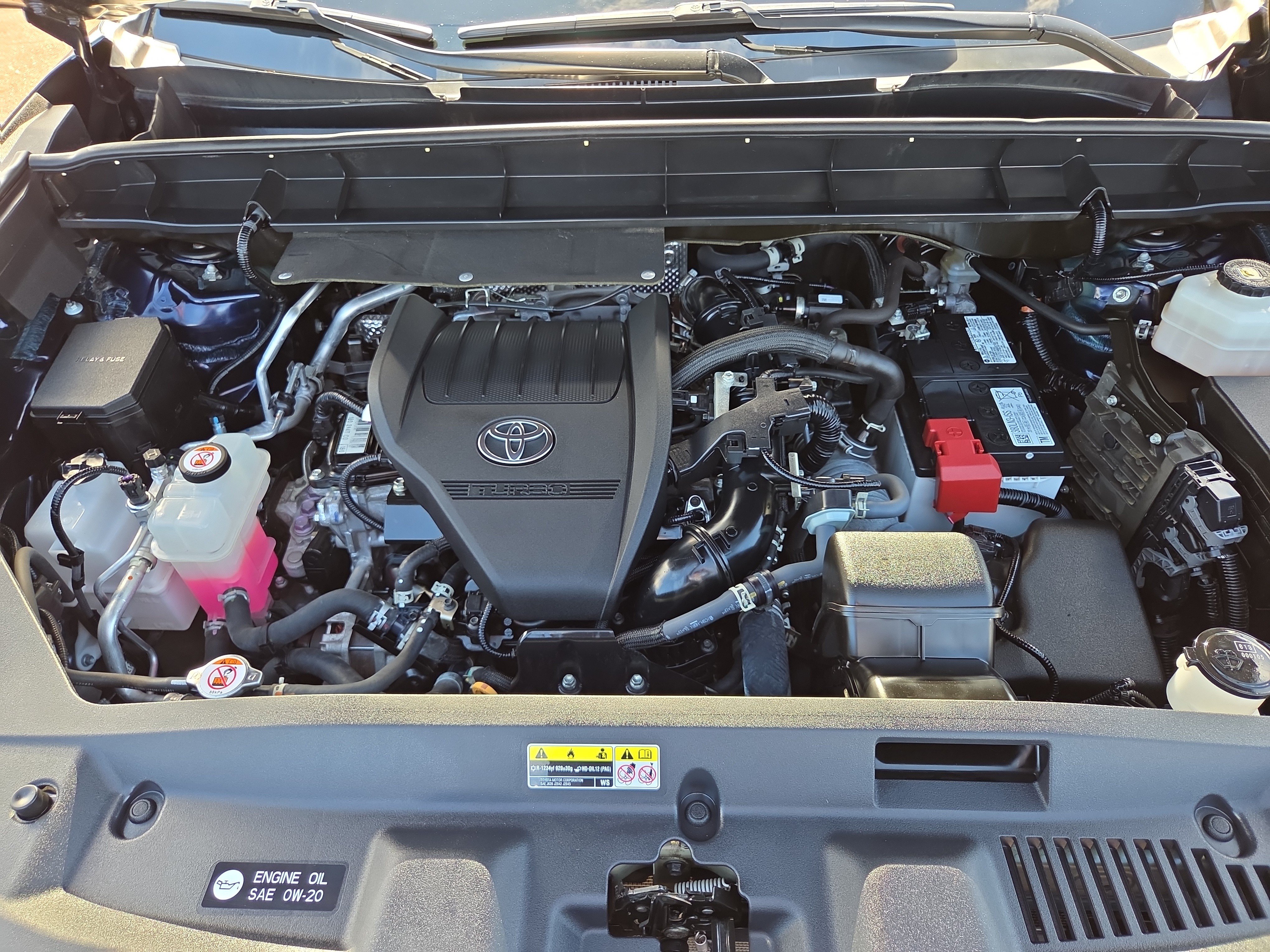 Used 2023 Toyota Highlander XLE FWD image 31