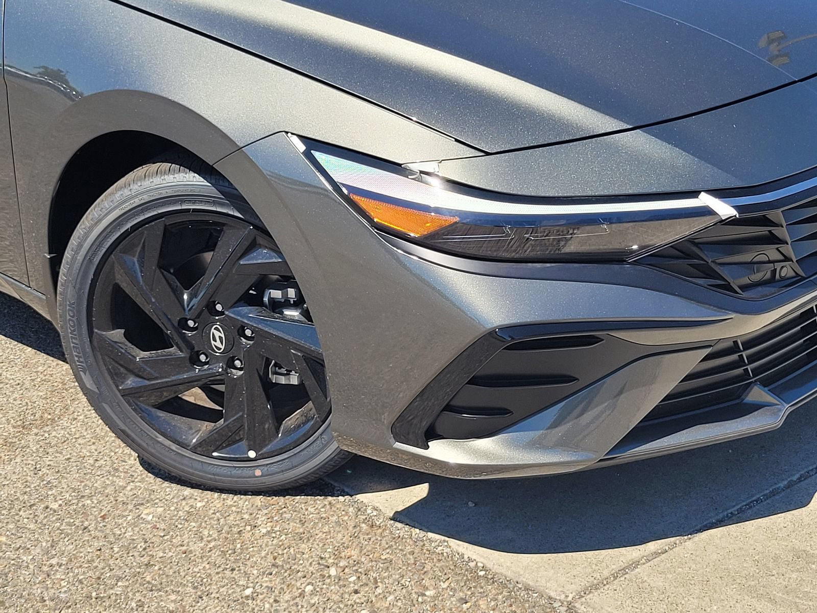 New 2026 Hyundai Elantra SEL Sport Premium FWD image 6