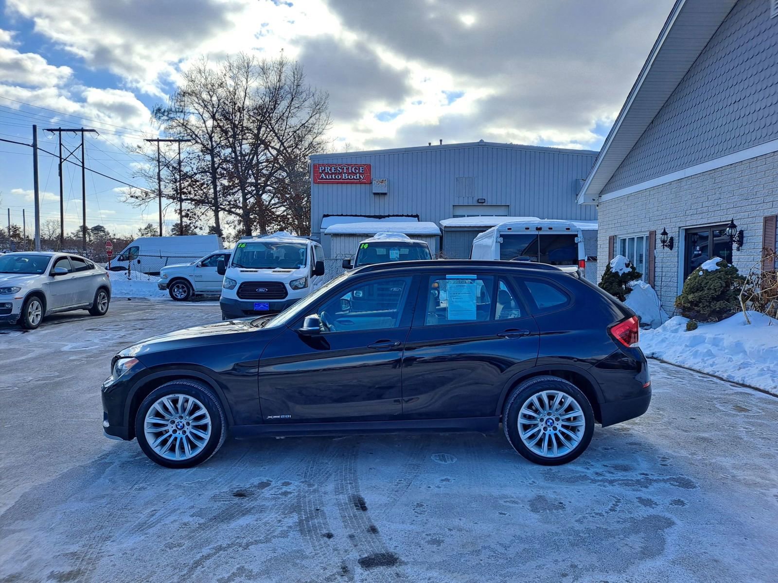 Used 2015 BMW X1 xDrive28i image 5