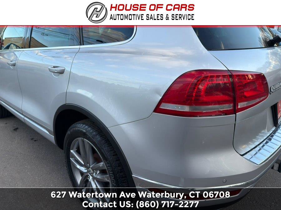 Used 2016 Volkswagen Touareg Sport AWD/4WD image 13