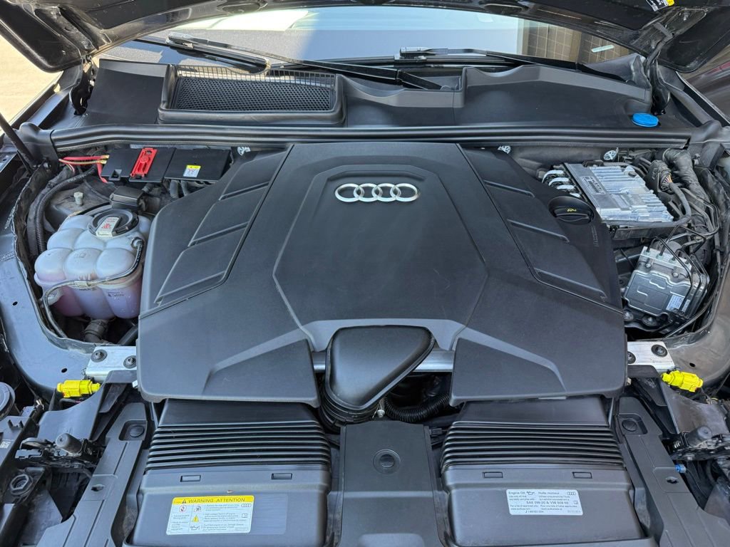 Used 2023 Audi Q7 3.0T Prestige image 15