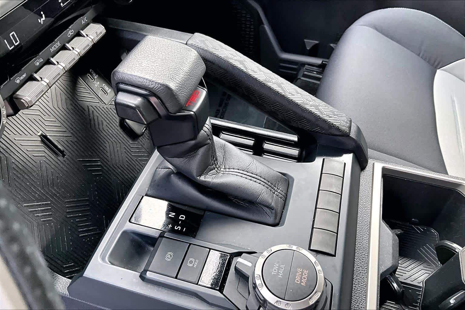Used 2024 Toyota Tacoma TRD Sport AWD/4WD image 16