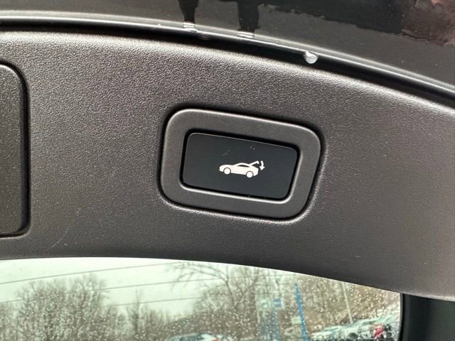 Used 2016 Jaguar F-TYPE S image 19