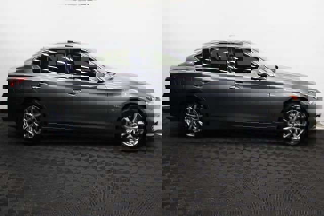 Used 2014 INFINITI Q50 Premium w/ Deluxe Technology Package image 4