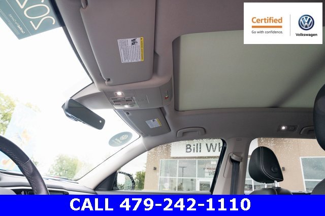 Certified 2022 Volkswagen Atlas SEL R-Line image 17