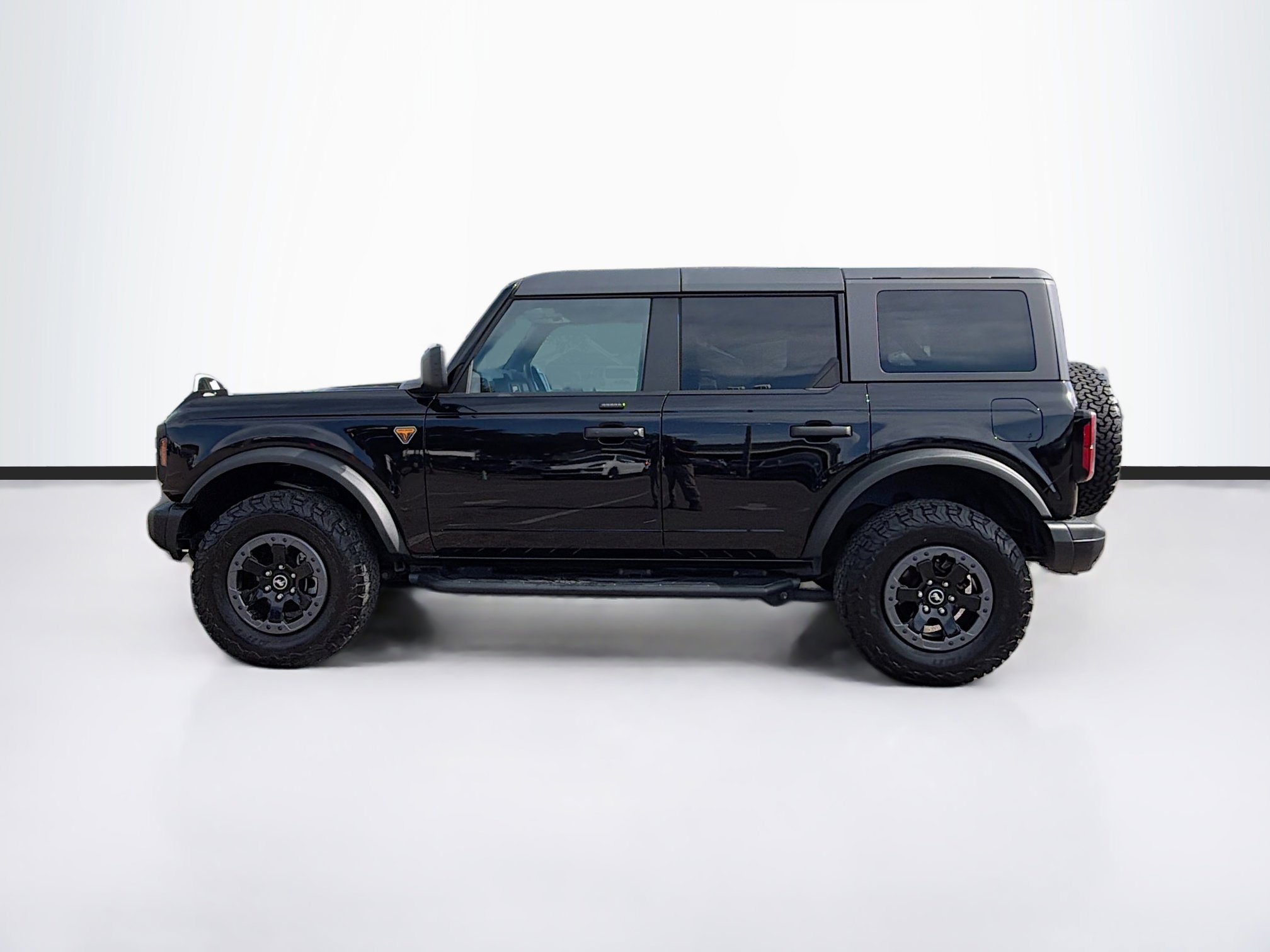 Used 2022 Ford Bronco Badlands image 6