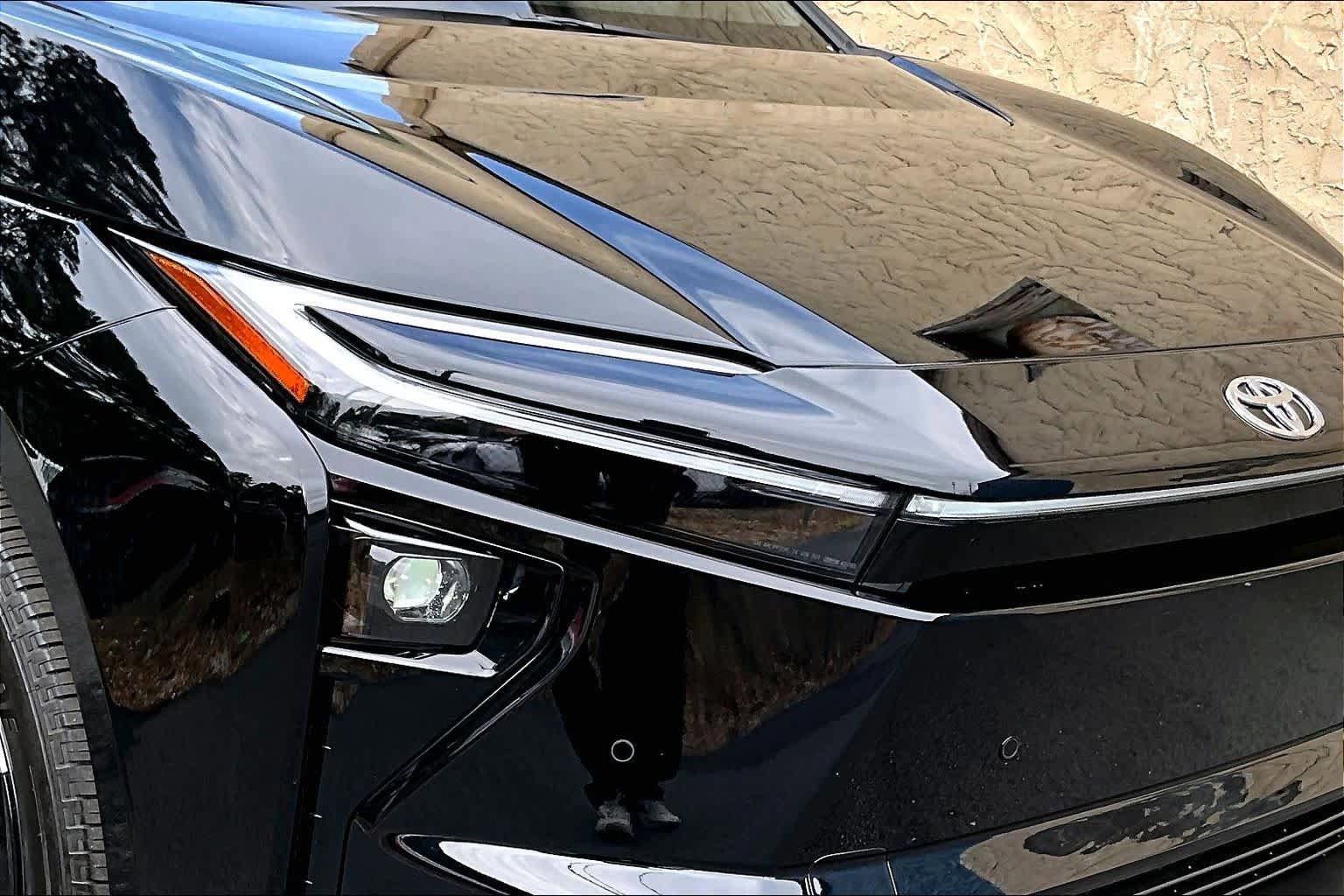 Certified 2026 Toyota bZ AWD/4WD image 28