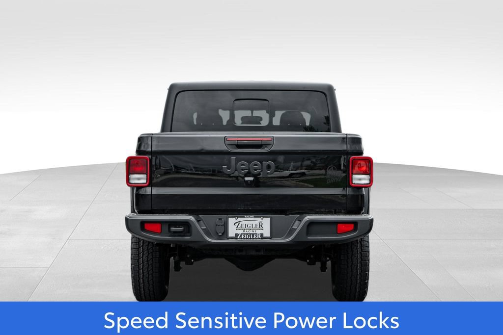 Used 2022 Jeep Gladiator Sport AWD/4WD image 6