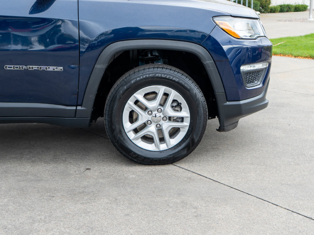 Used 2021 Jeep Compass Sport w/ Cold Weather Group AWD/4WD image 36