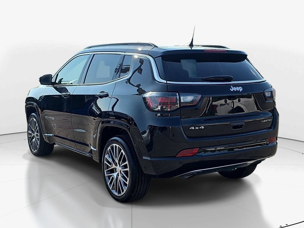 Used 2023 Jeep Compass Limited w/ Elite Group AWD/4WD image 8