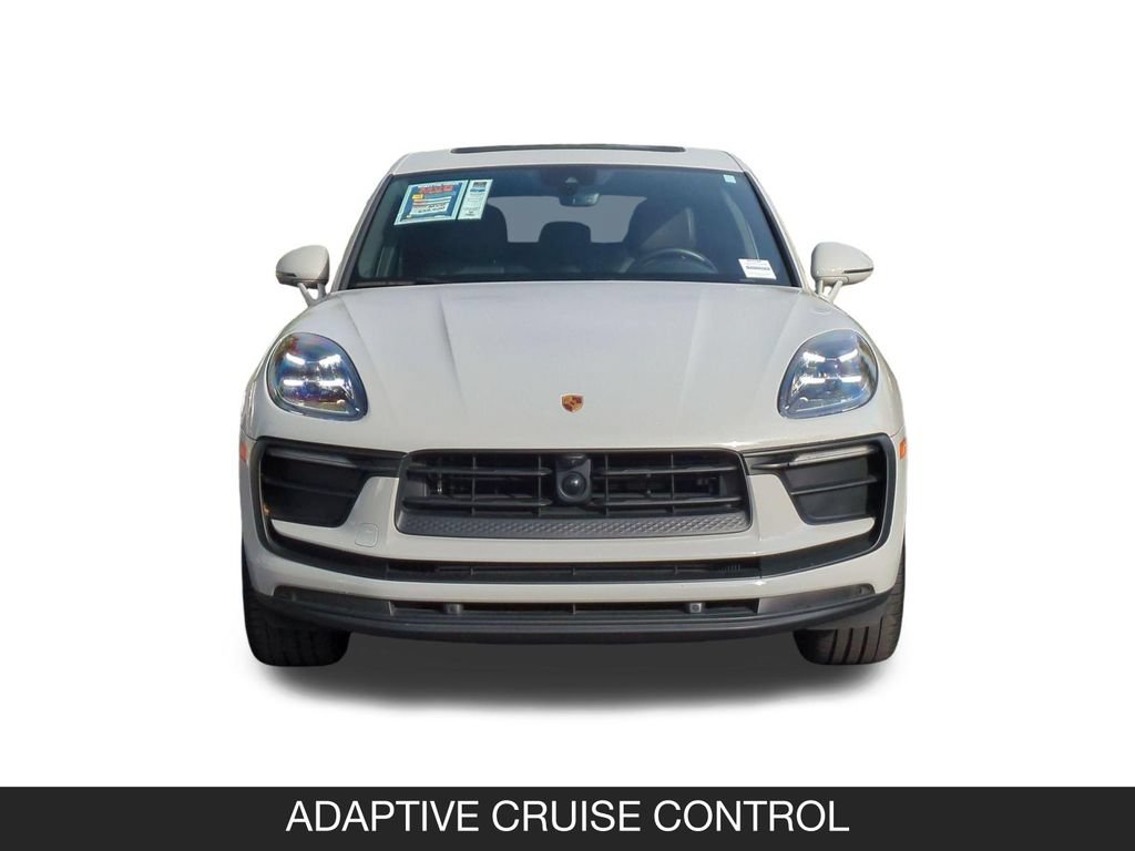 Used 2024 Porsche Macan AWD/4WD image 4