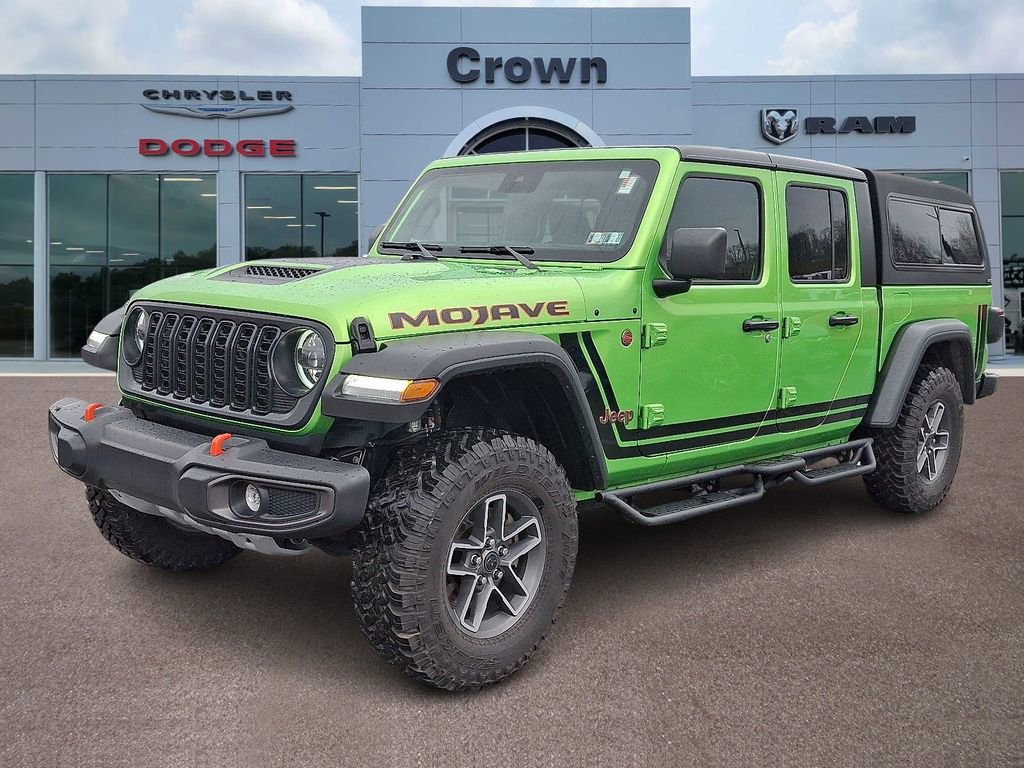 Used 2025 Jeep Gladiator Mojave w/ Convenience Group image 3