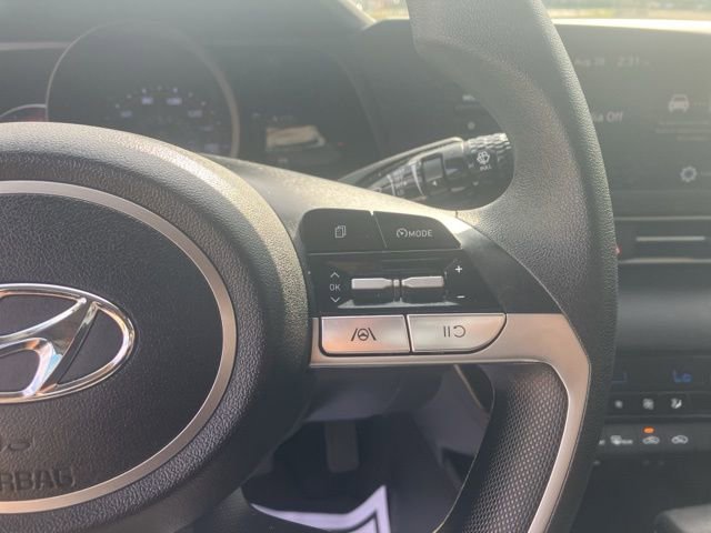 Used 2023 Hyundai Elantra SEL w/ Cargo Package FWD image 23