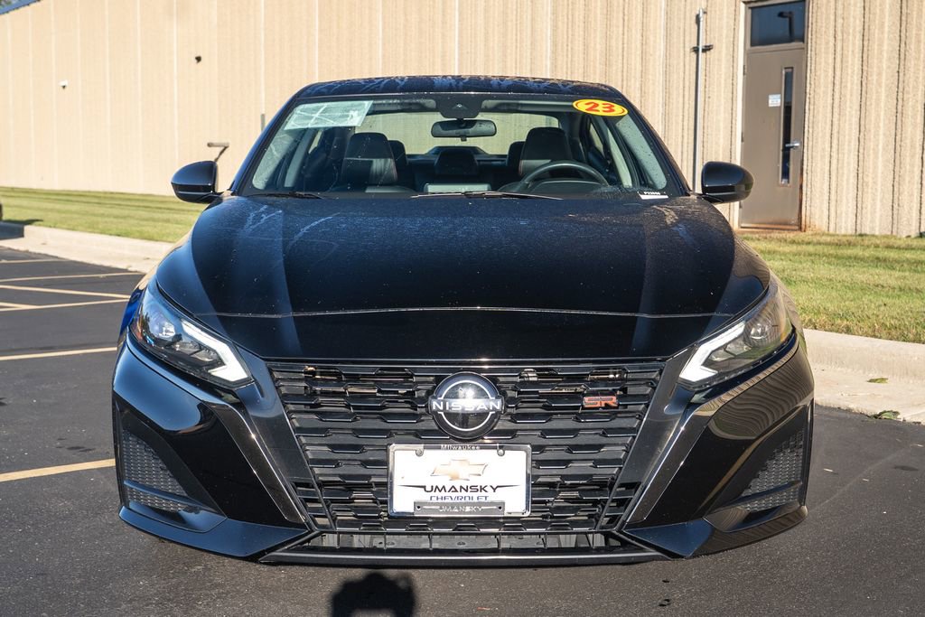 Used 2023 Nissan Altima 2.5 SR image 3