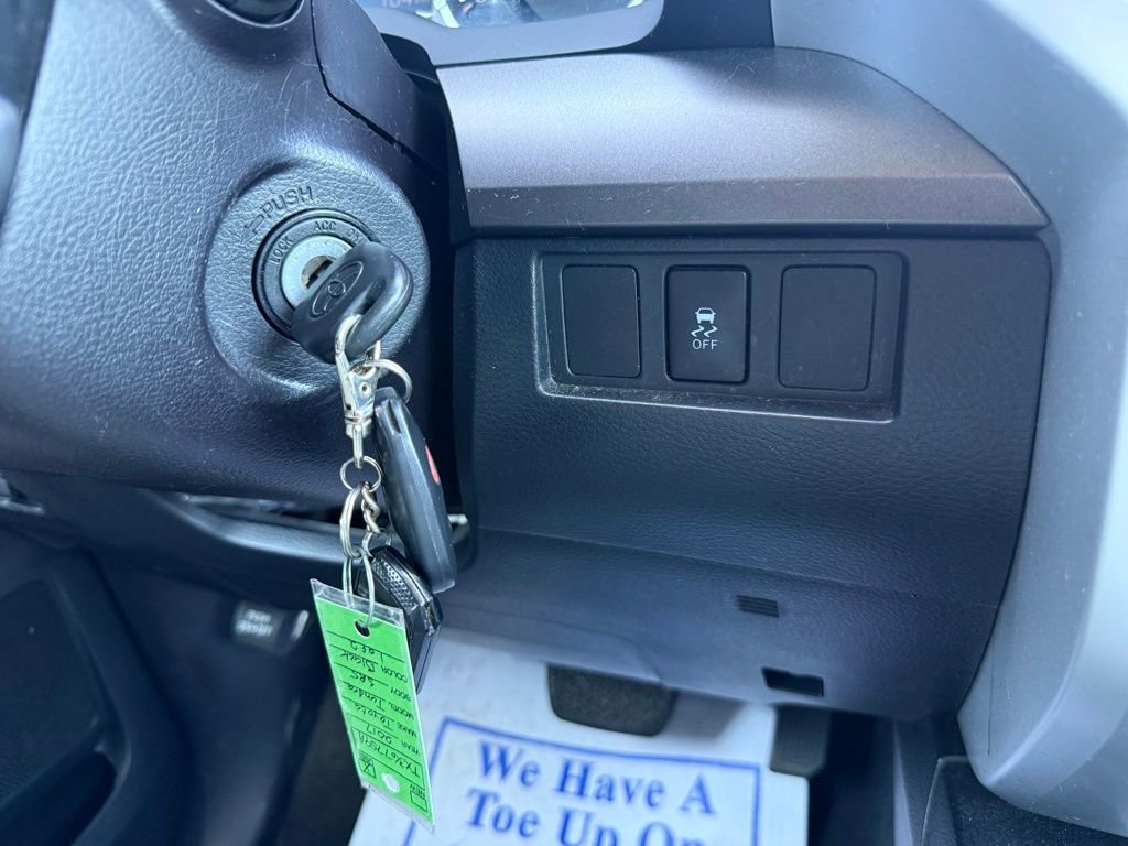 Used 2017 Toyota Tundra SR5 image 21