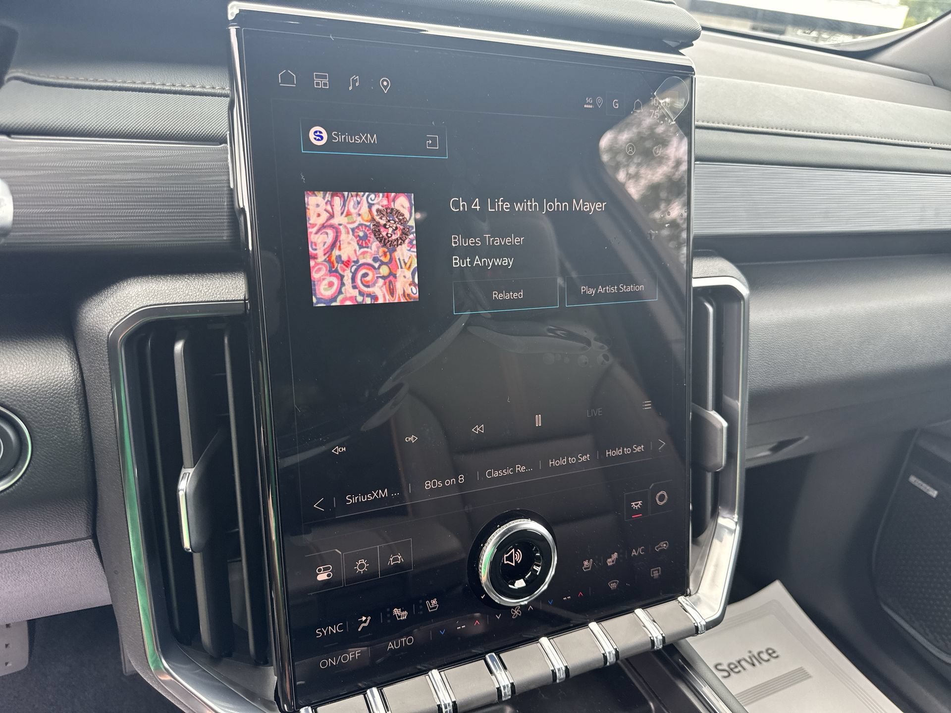 New 2026 GMC Acadia AT4 w/ Luxury Package AWD/4WD image 12